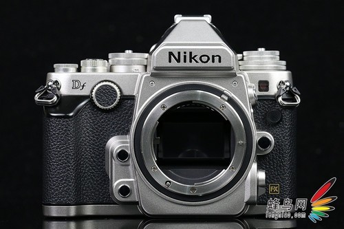 拍照好看的相机尼康 Cg-4WVK5LkGIFhW_AAC1xZpVtX0AAPItgIjZCQAALXd745.jpg