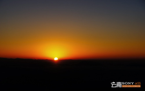 山上日出高清图 Cg-4WlCaBSmITwnTAAA9_ZjnGnUAABJQgP_mU0AAD4V803.jpg